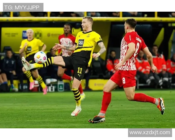 德甲激战多特蒙德迎战伦堡全力争胜展现强队风范